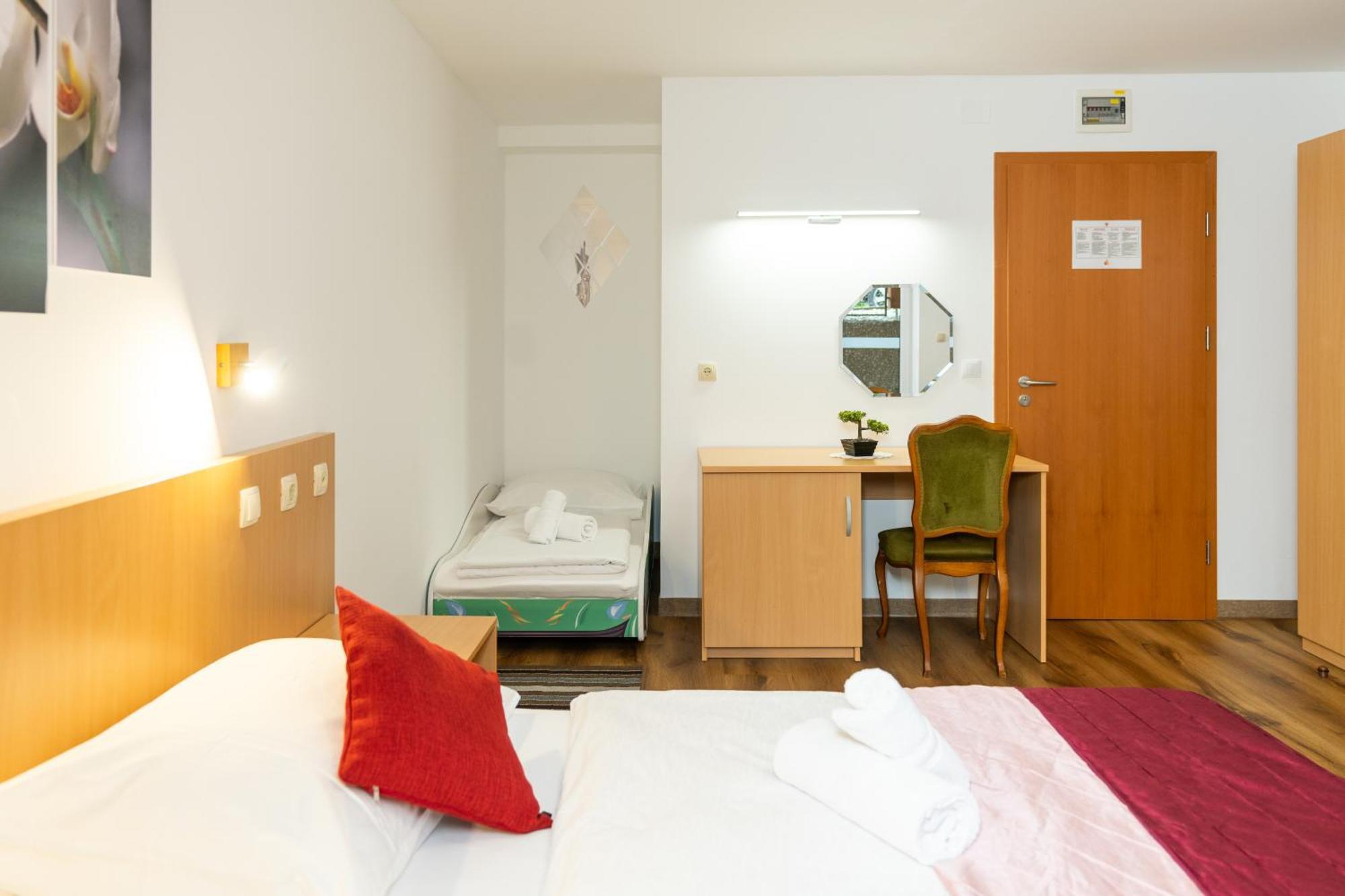 Hotel Center Bohinjsko Jezero Exterior photo